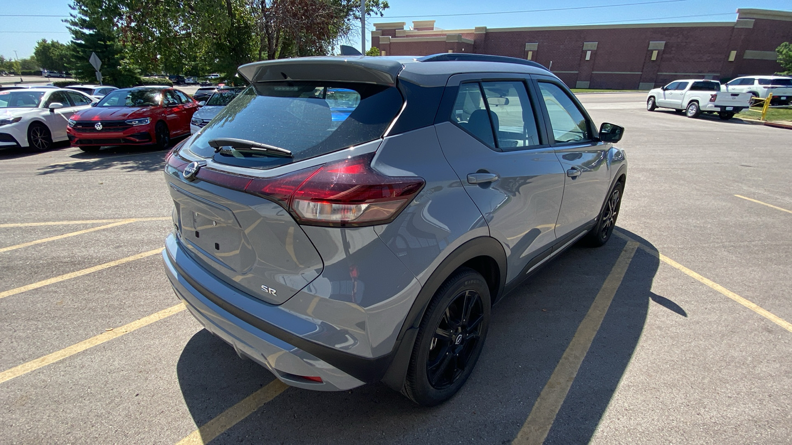 2022 Nissan Kicks SR 6