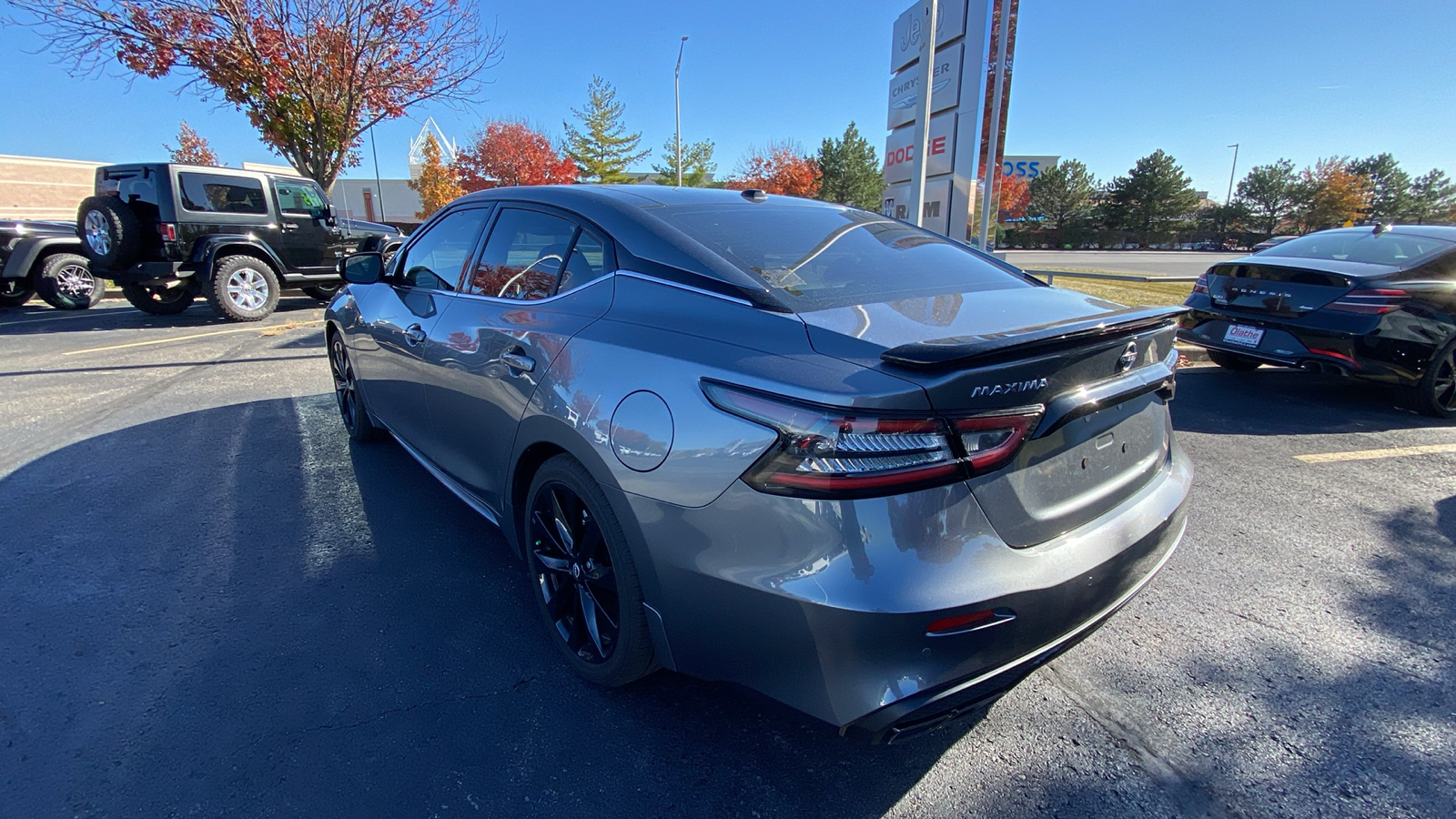 2023 Nissan Maxima SR 7