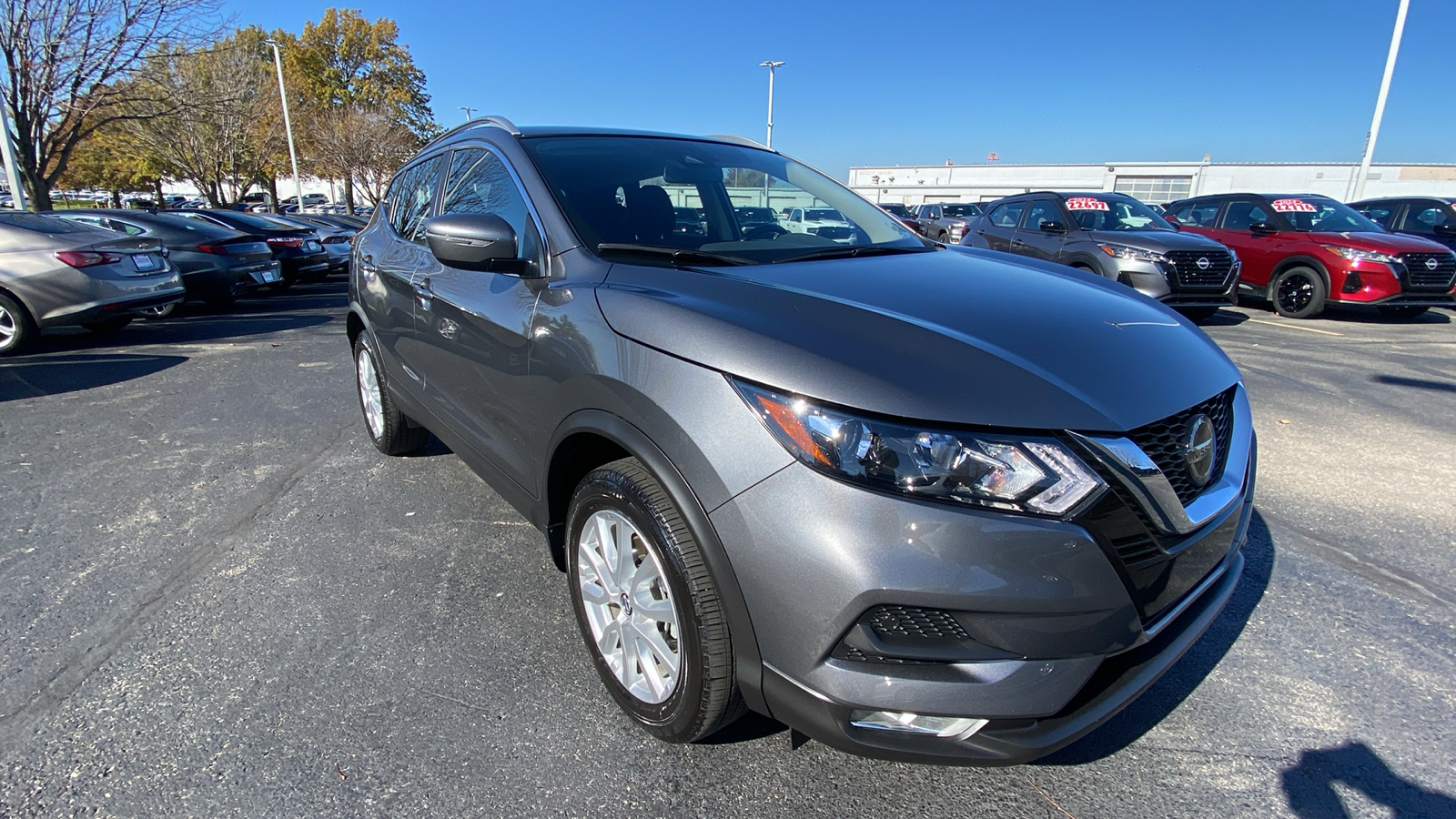 2021 Nissan Rogue Sport SV 3