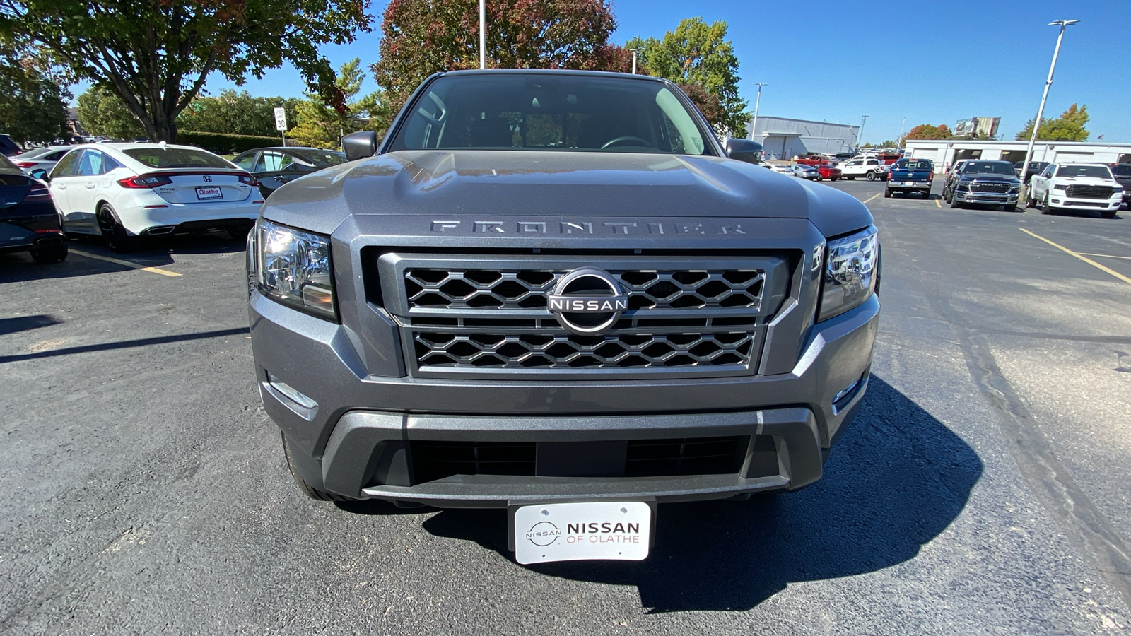 2023 Nissan Frontier SV 2