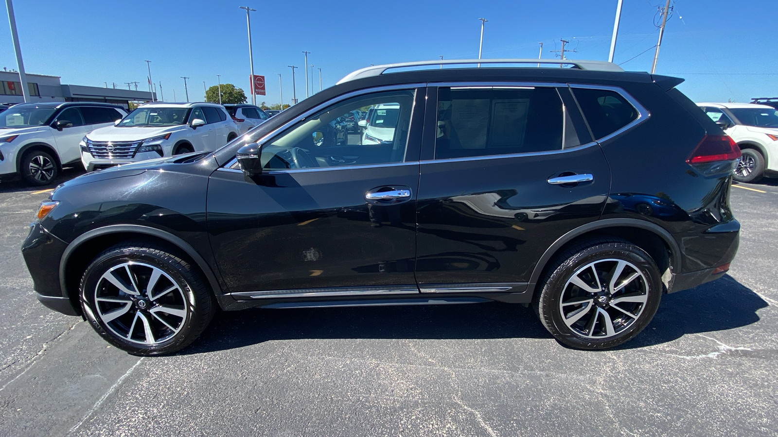 2019 Nissan Rogue SL 9