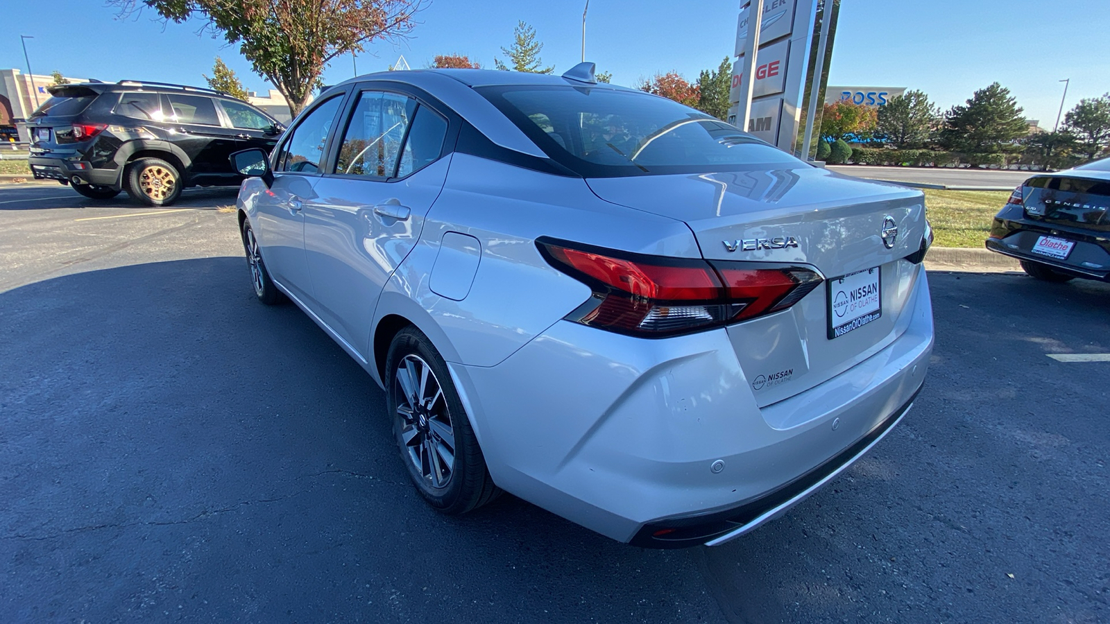 2021 Nissan Versa 1.6 SV 7