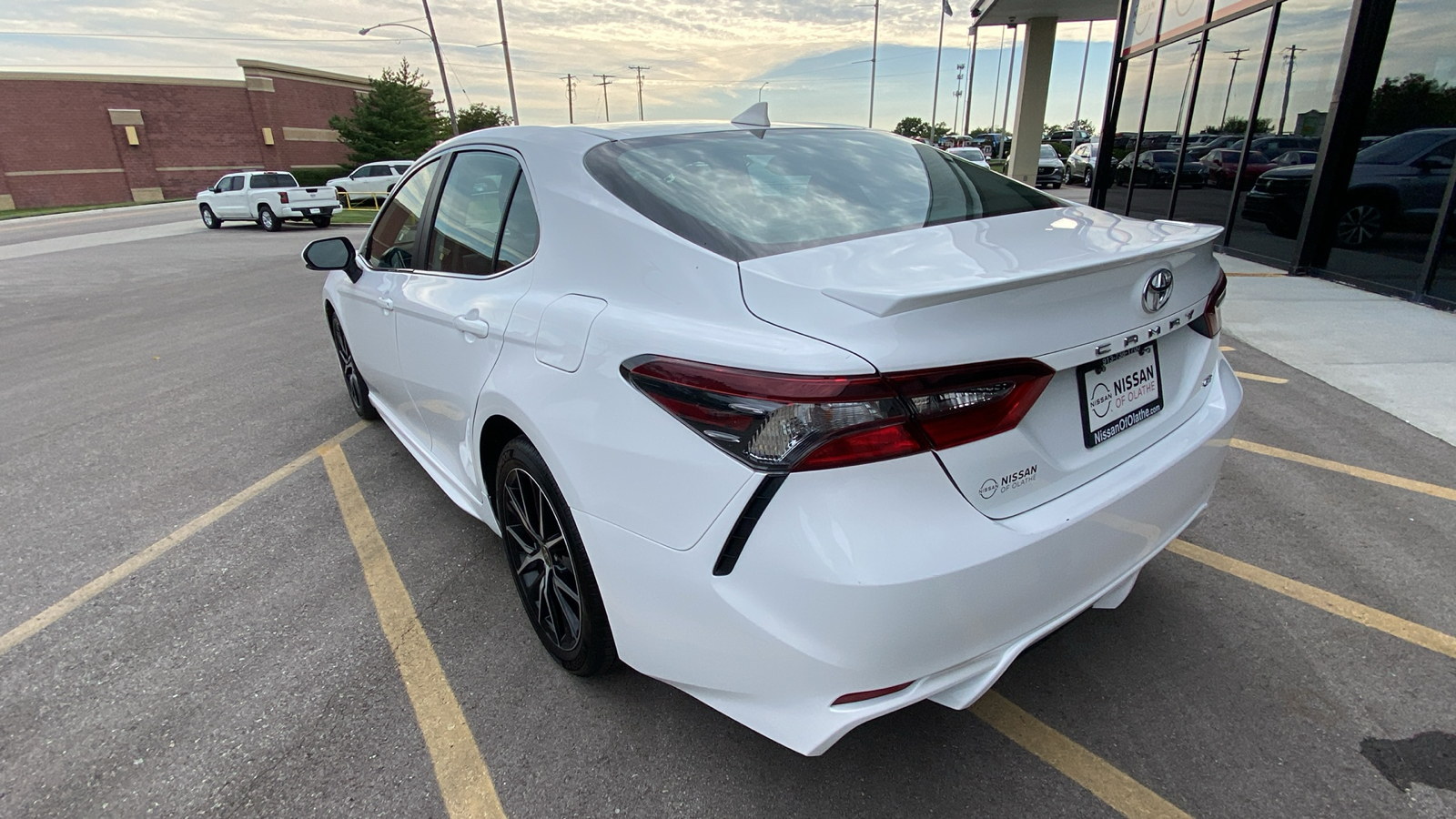 2024 Toyota Camry SE 9