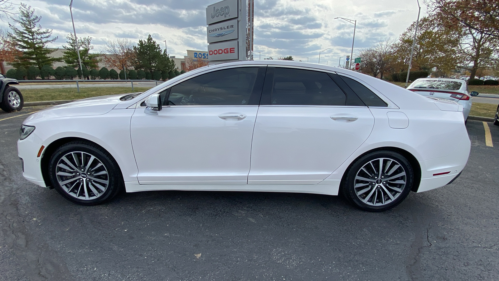 2017 Lincoln MKZ Select 8