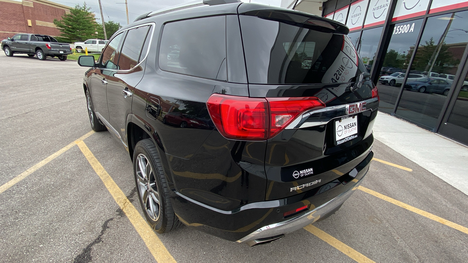 2017 GMC Acadia Denali 10