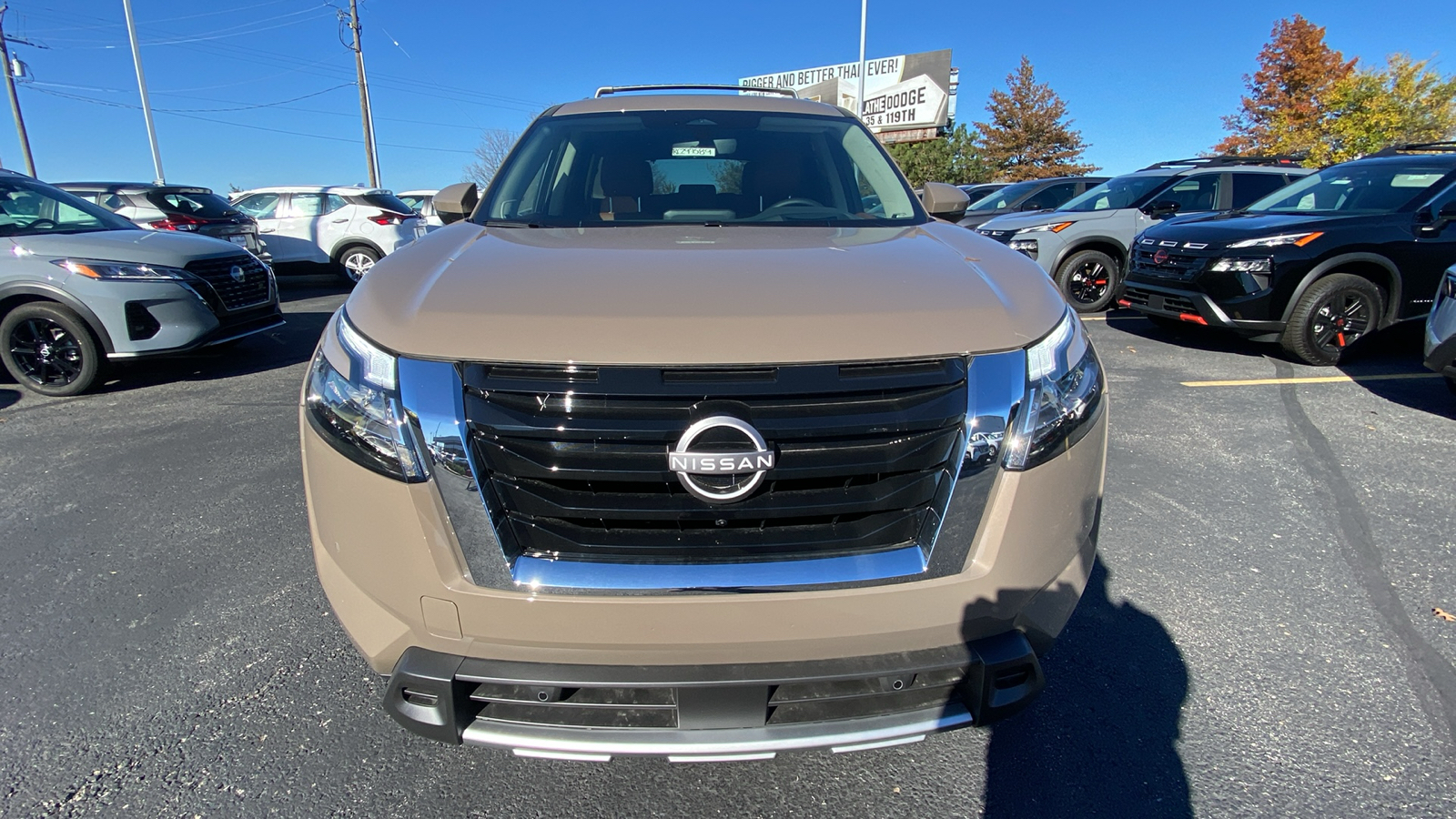 2024 Nissan Pathfinder Platinum 2