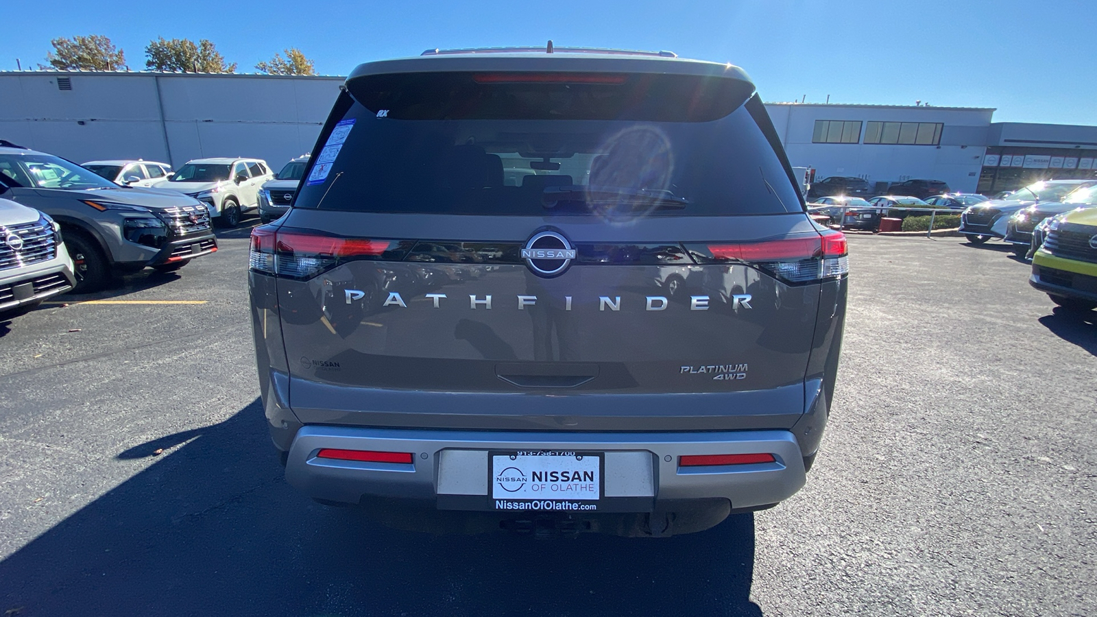 2024 Nissan Pathfinder Platinum 6