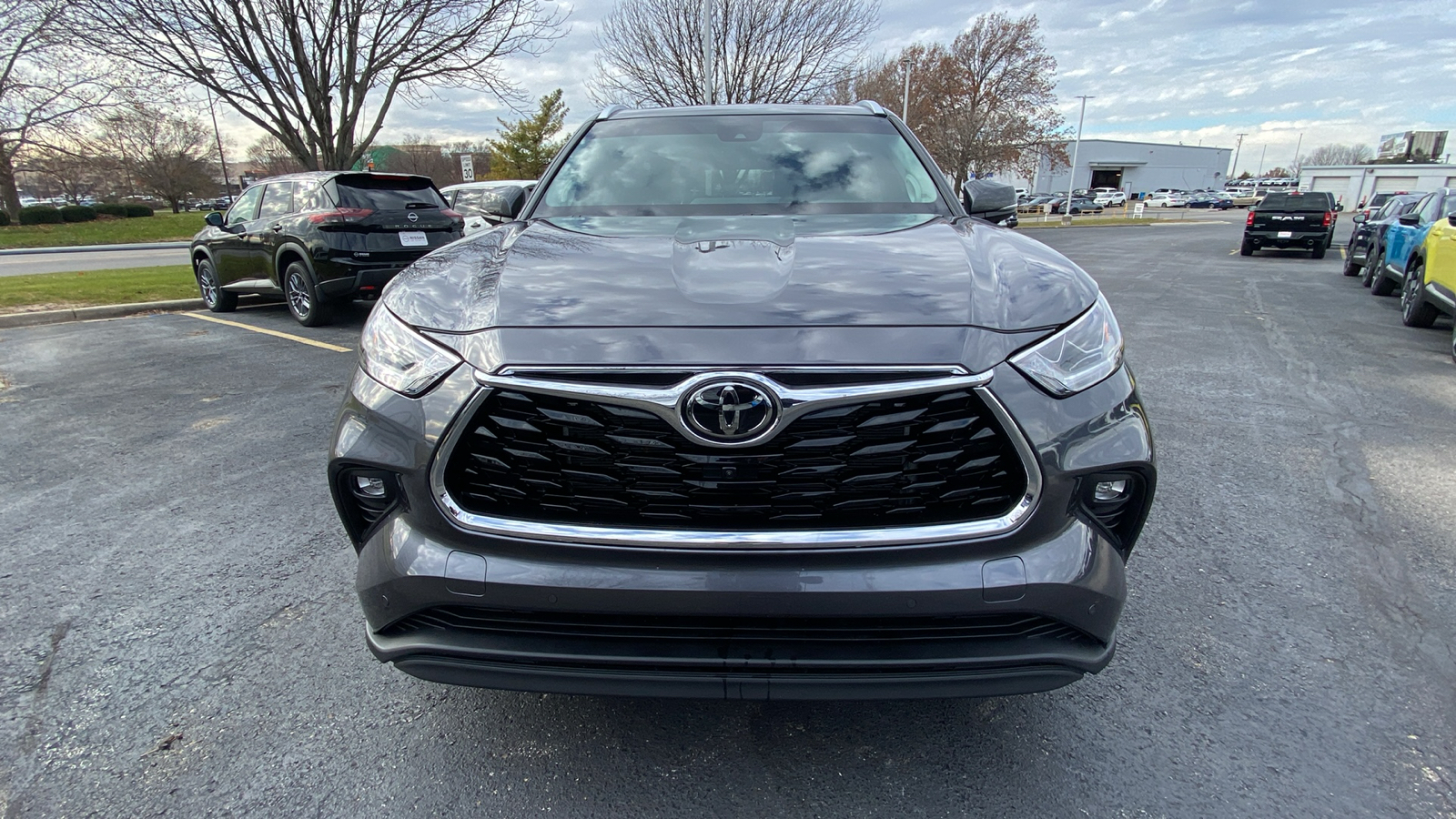 2024 Toyota Highlander Limited 3