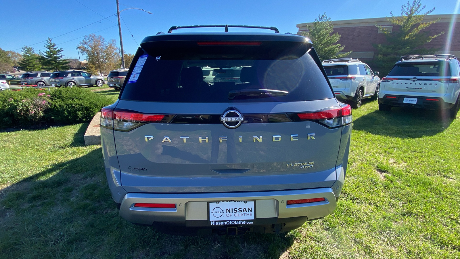 2024 Nissan Pathfinder Platinum 6