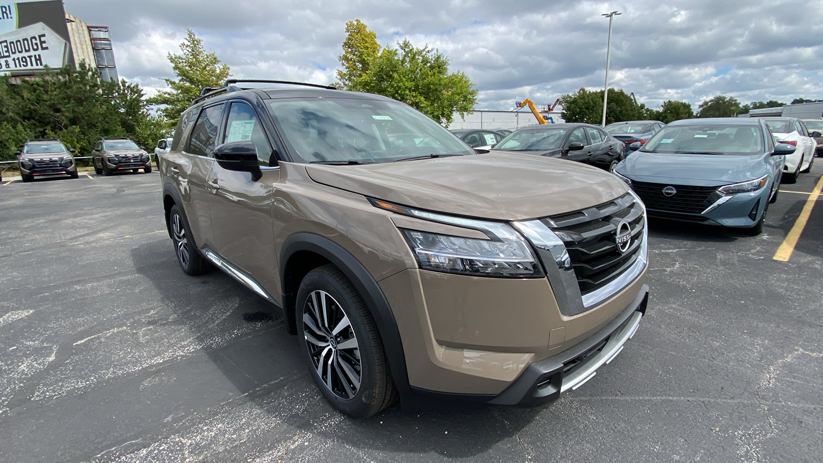 2024 Nissan Pathfinder Platinum 3