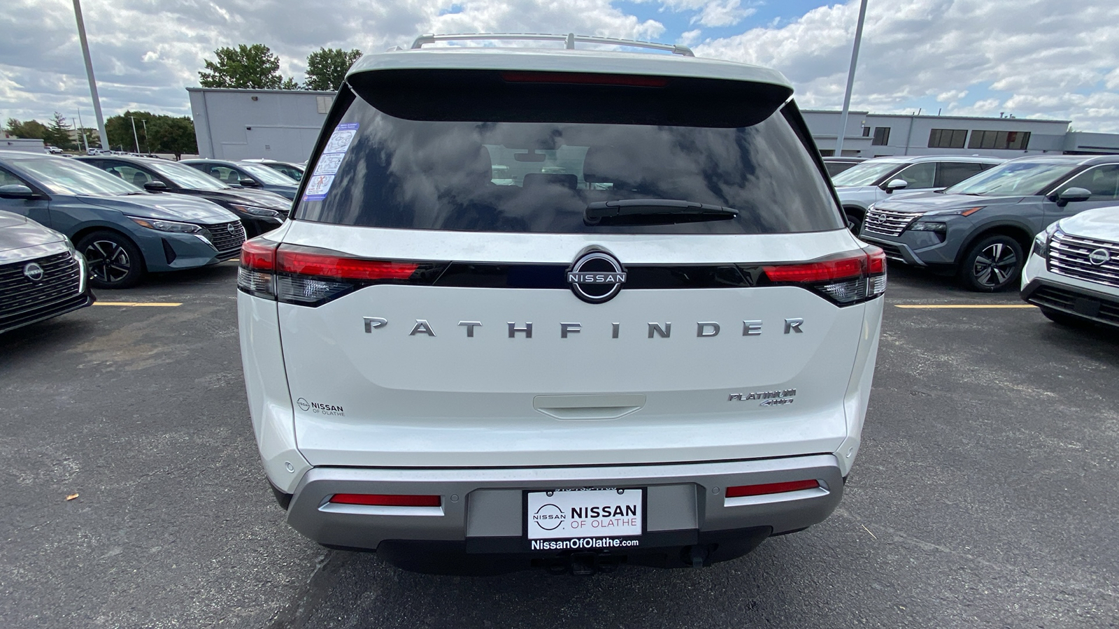 2024 Nissan Pathfinder Platinum 6