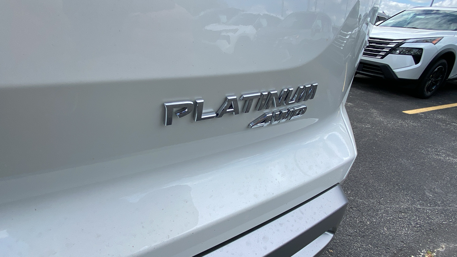 2024 Nissan Pathfinder Platinum 7