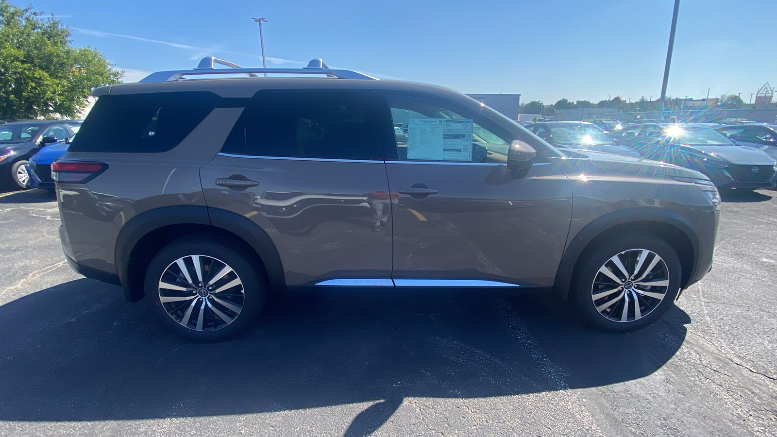 2024 Nissan Pathfinder Platinum 4