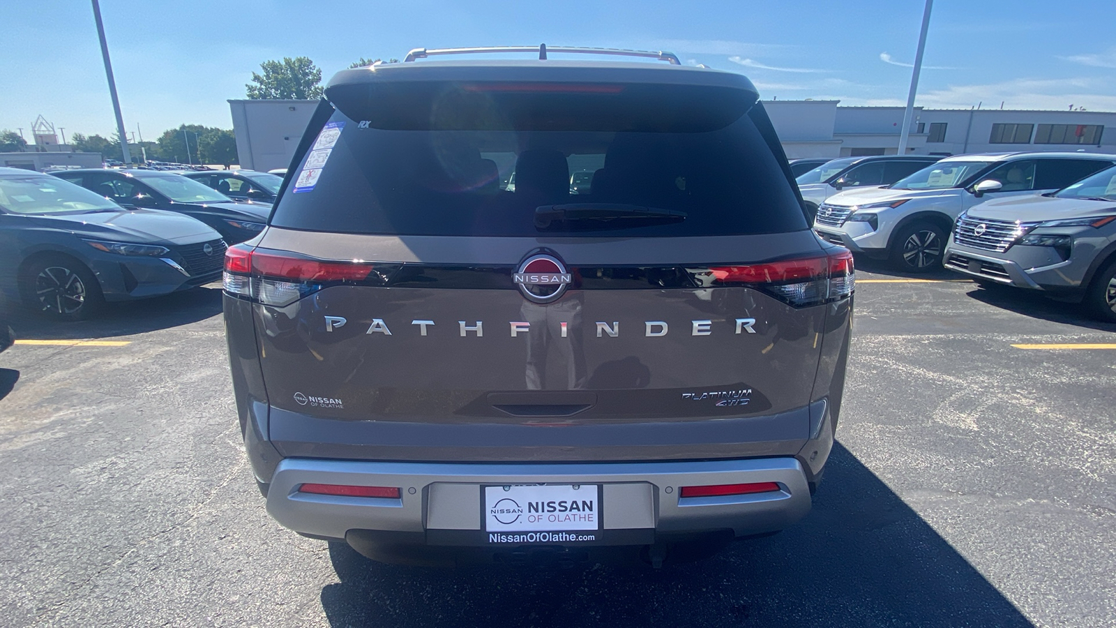 2024 Nissan Pathfinder Platinum 6