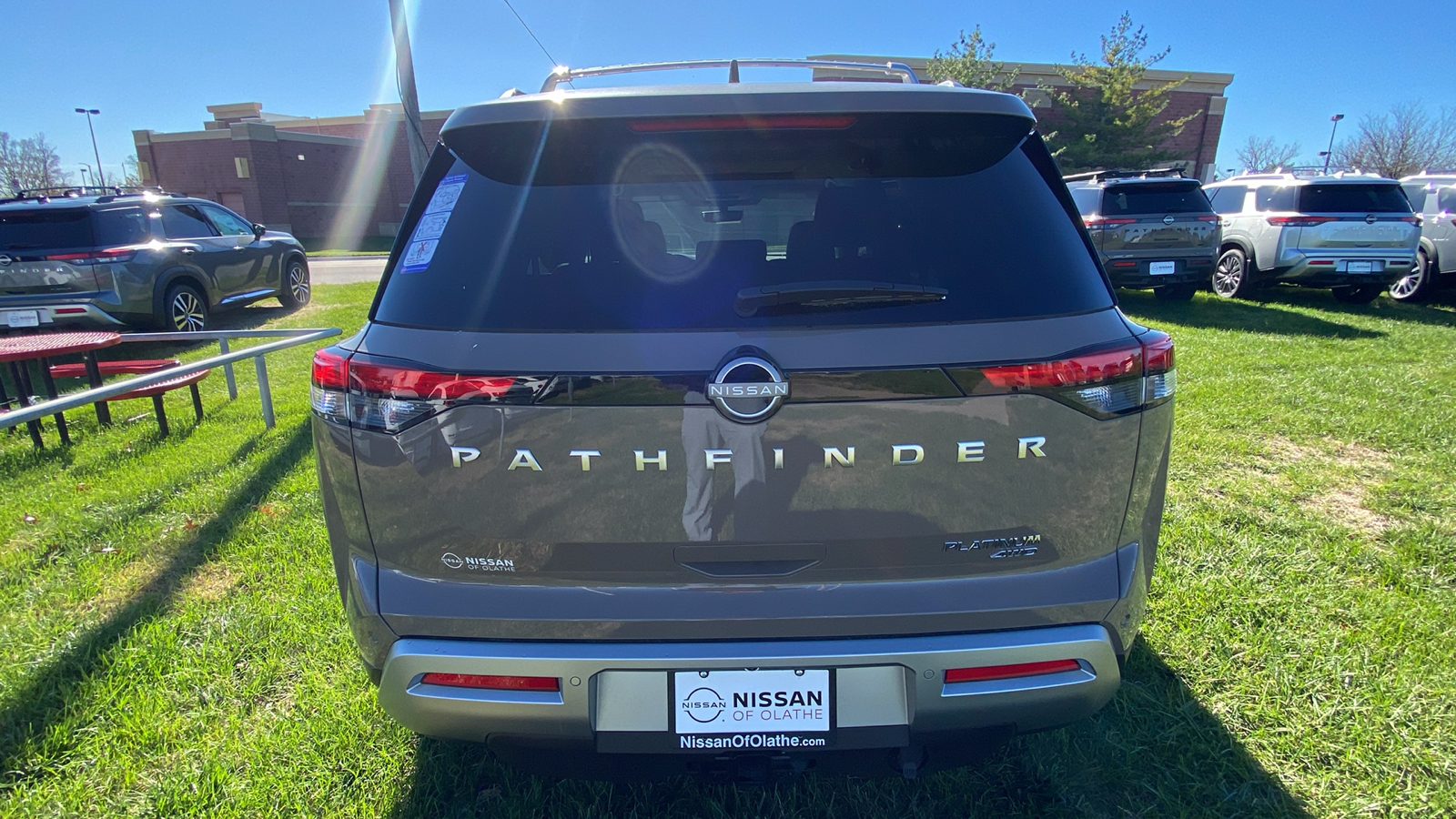 2024 Nissan Pathfinder Platinum 6