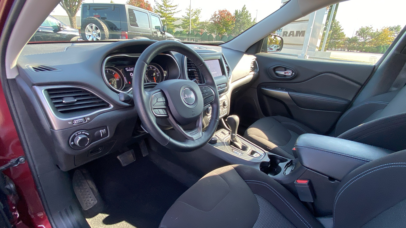 2020 Jeep Cherokee Latitude 12