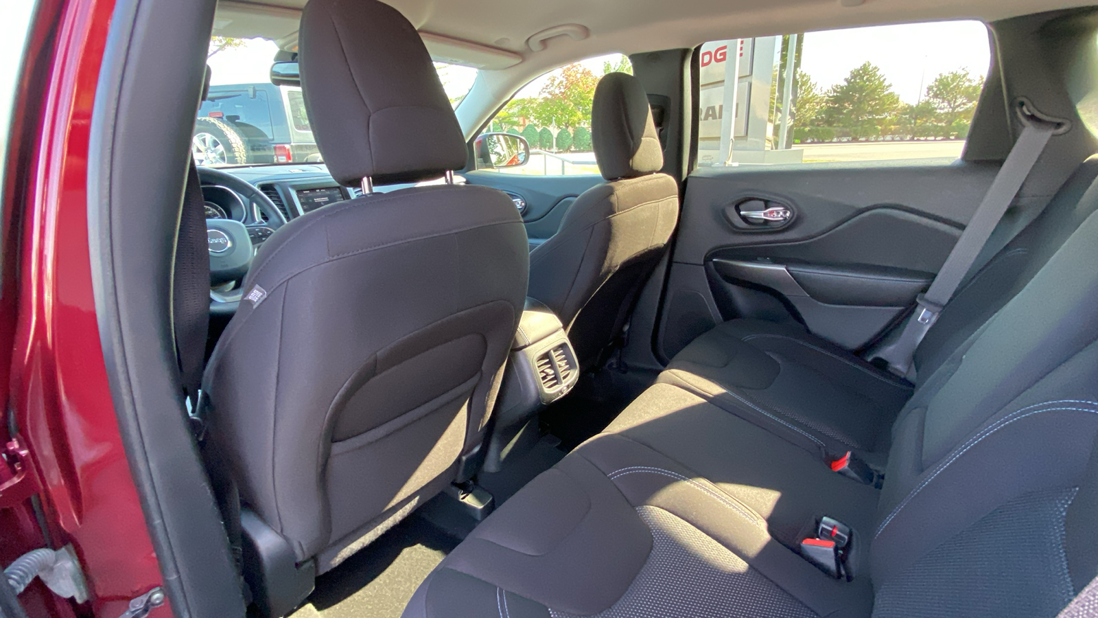 2020 Jeep Cherokee Latitude 32