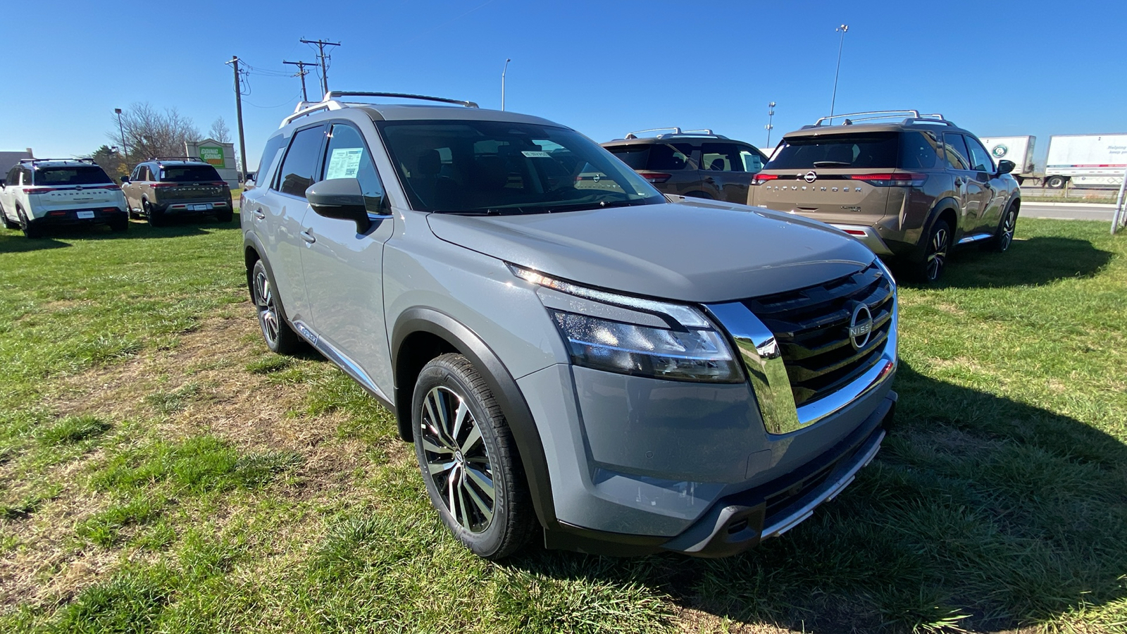 2024 Nissan Pathfinder Platinum 3