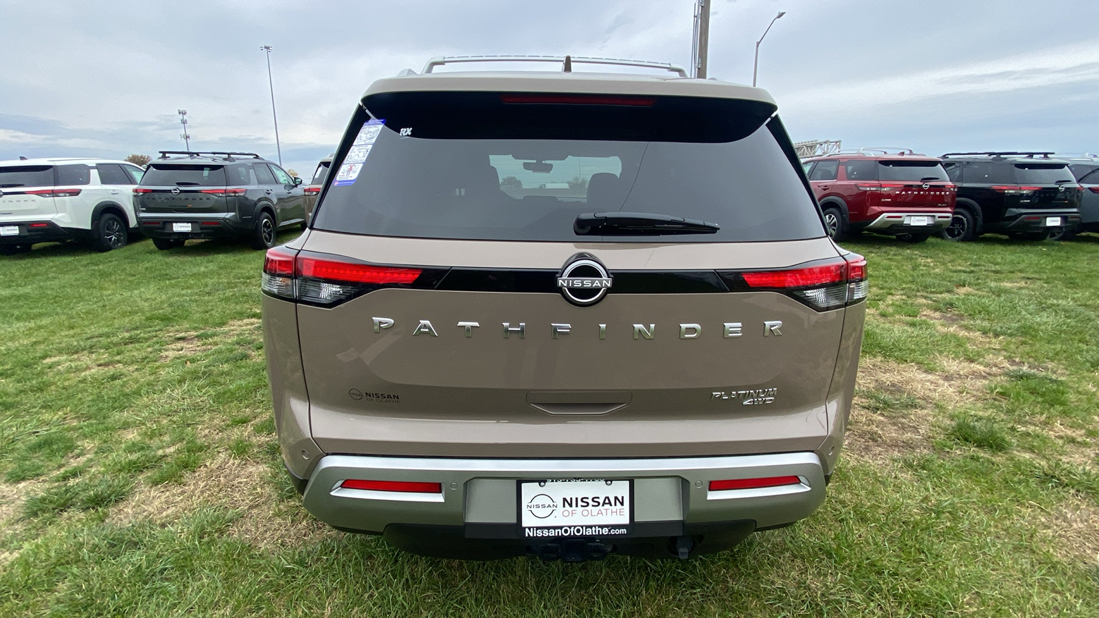 2024 Nissan Pathfinder Platinum 6