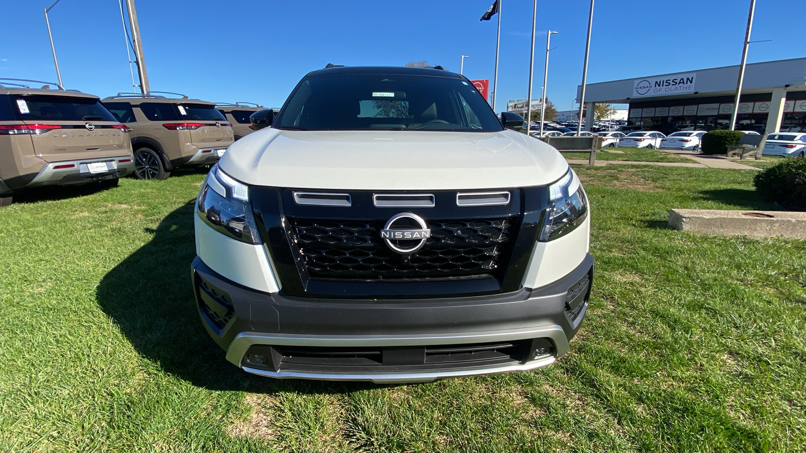 2024 Nissan Pathfinder Rock Creek 2