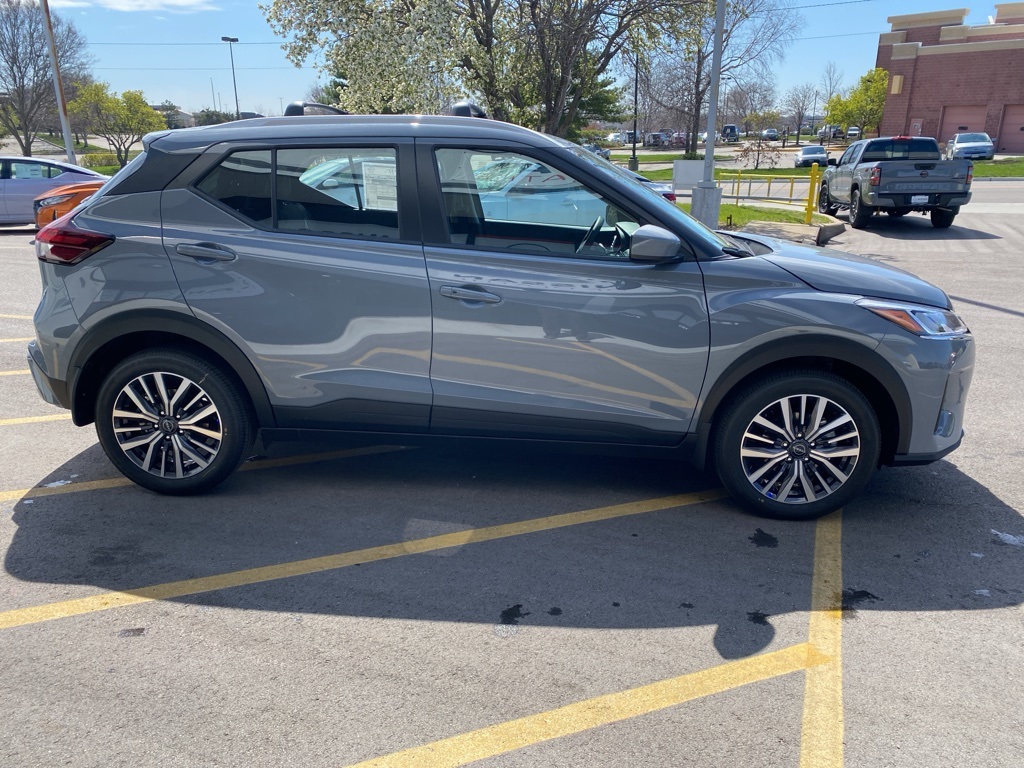 2024 Nissan Kicks SV 8