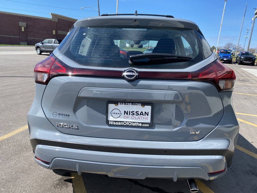 2024 Nissan Kicks SV 10