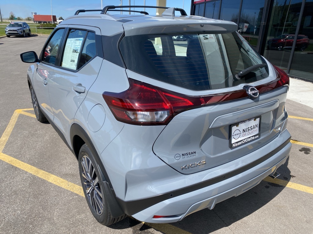 2024 Nissan Kicks SV 11