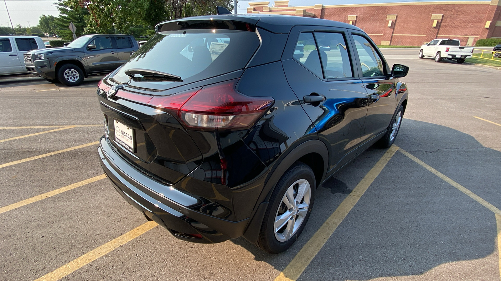 2024 Nissan Kicks S 6