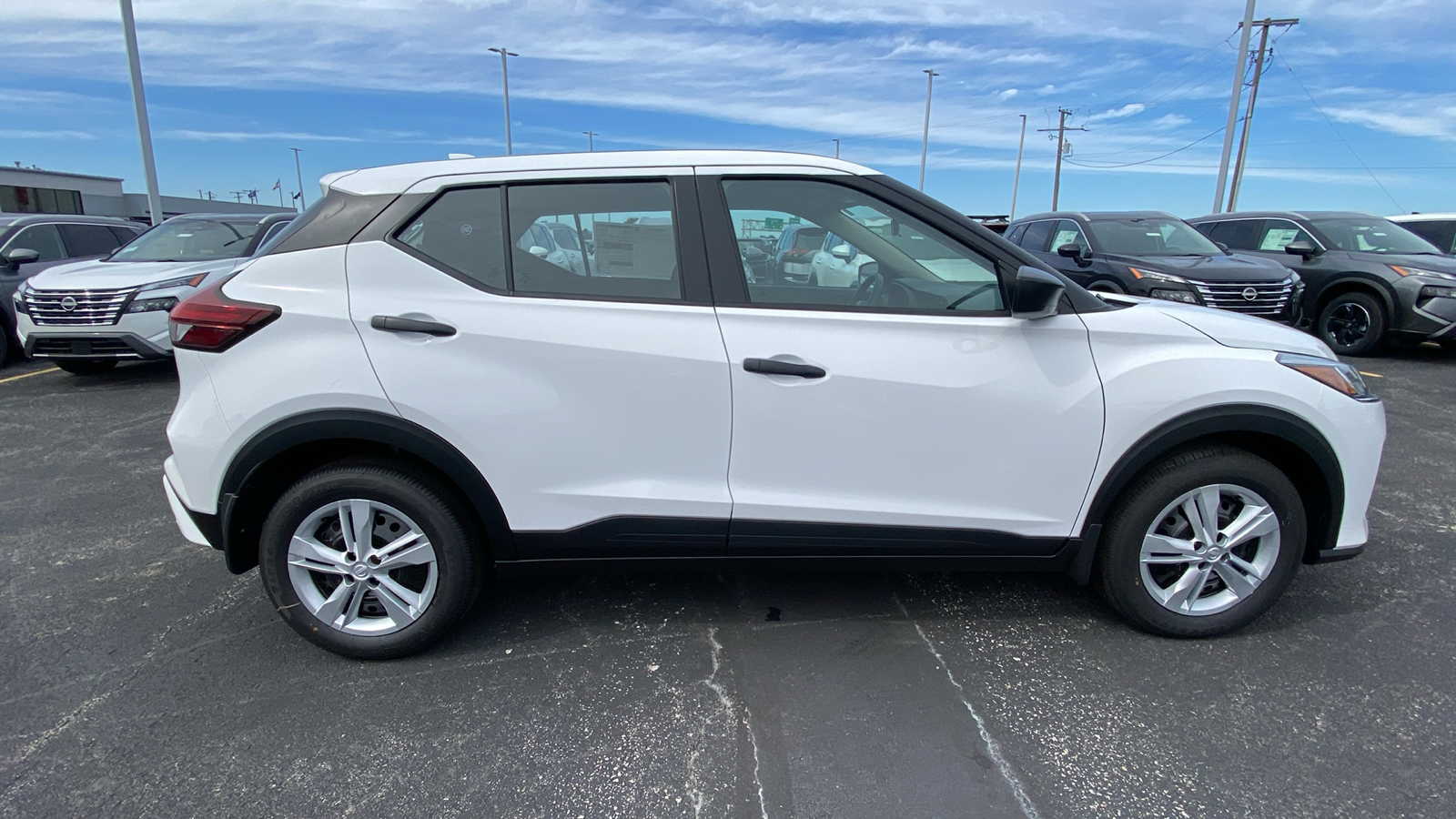 2024 Nissan Kicks S 4