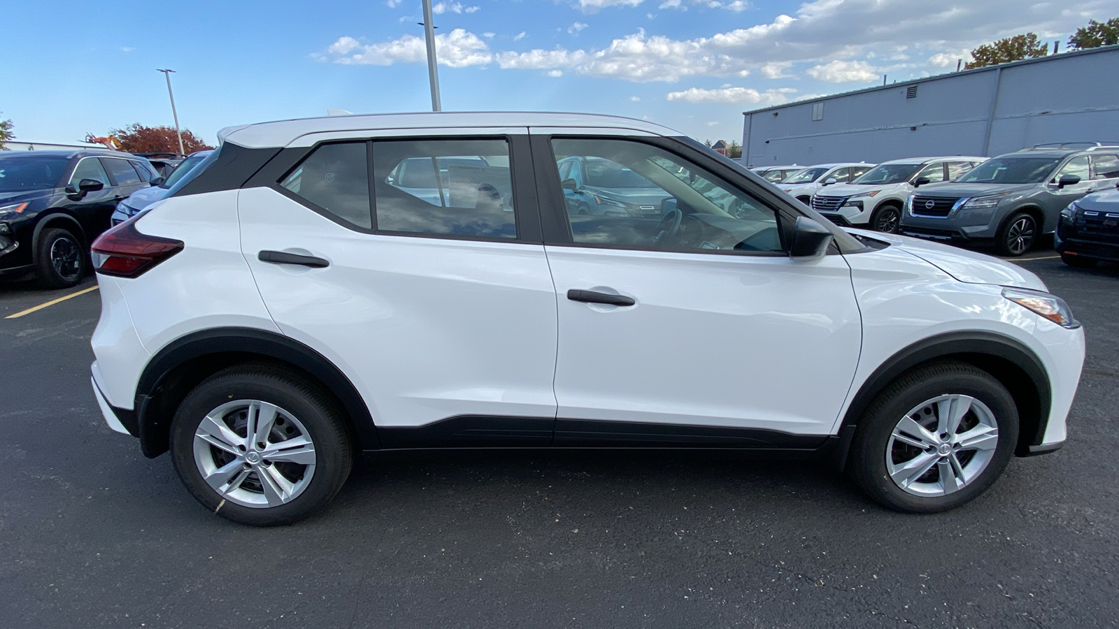 2024 Nissan Kicks S 4