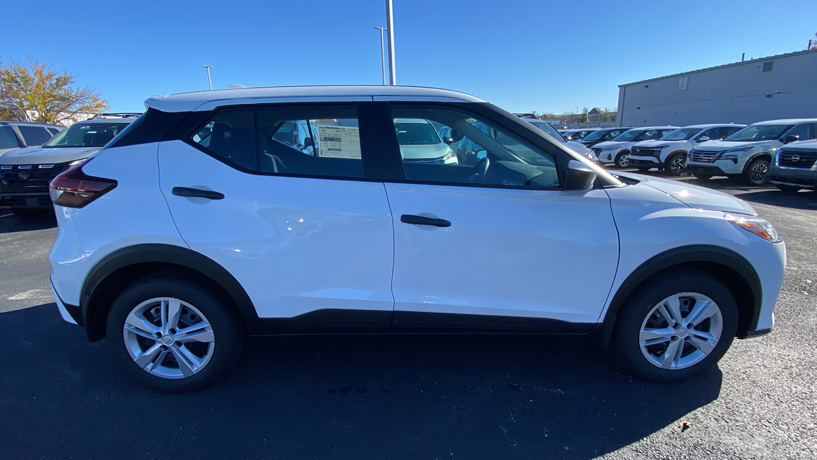 2024 Nissan Kicks S 4