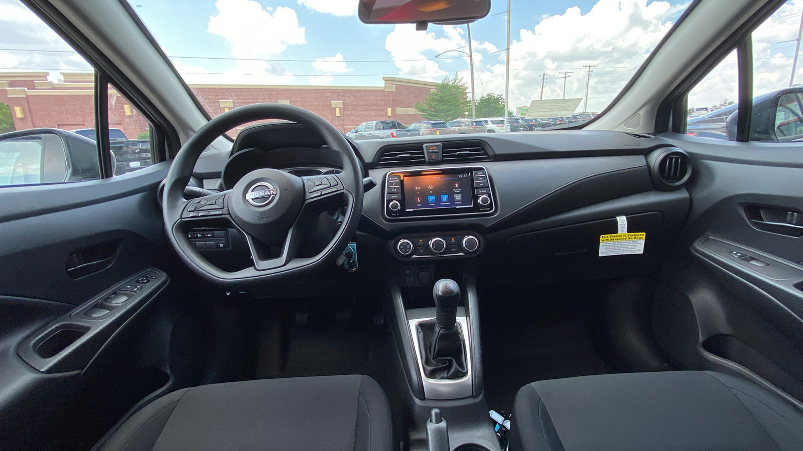 2024 Nissan Versa 1.6 S 33