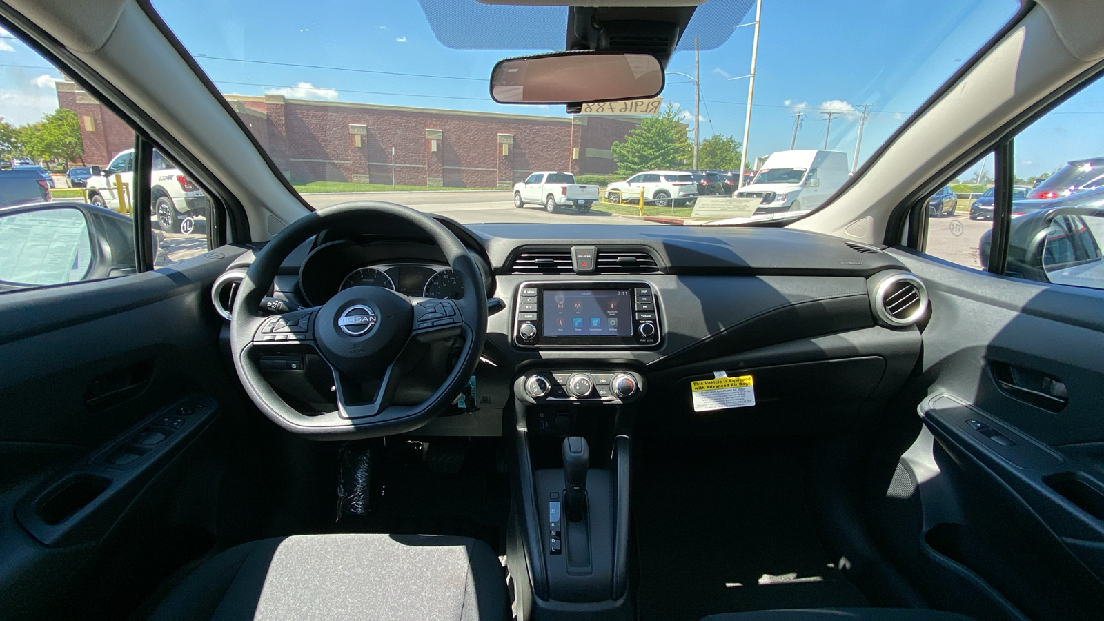 2024 Nissan Versa 1.6 S 30