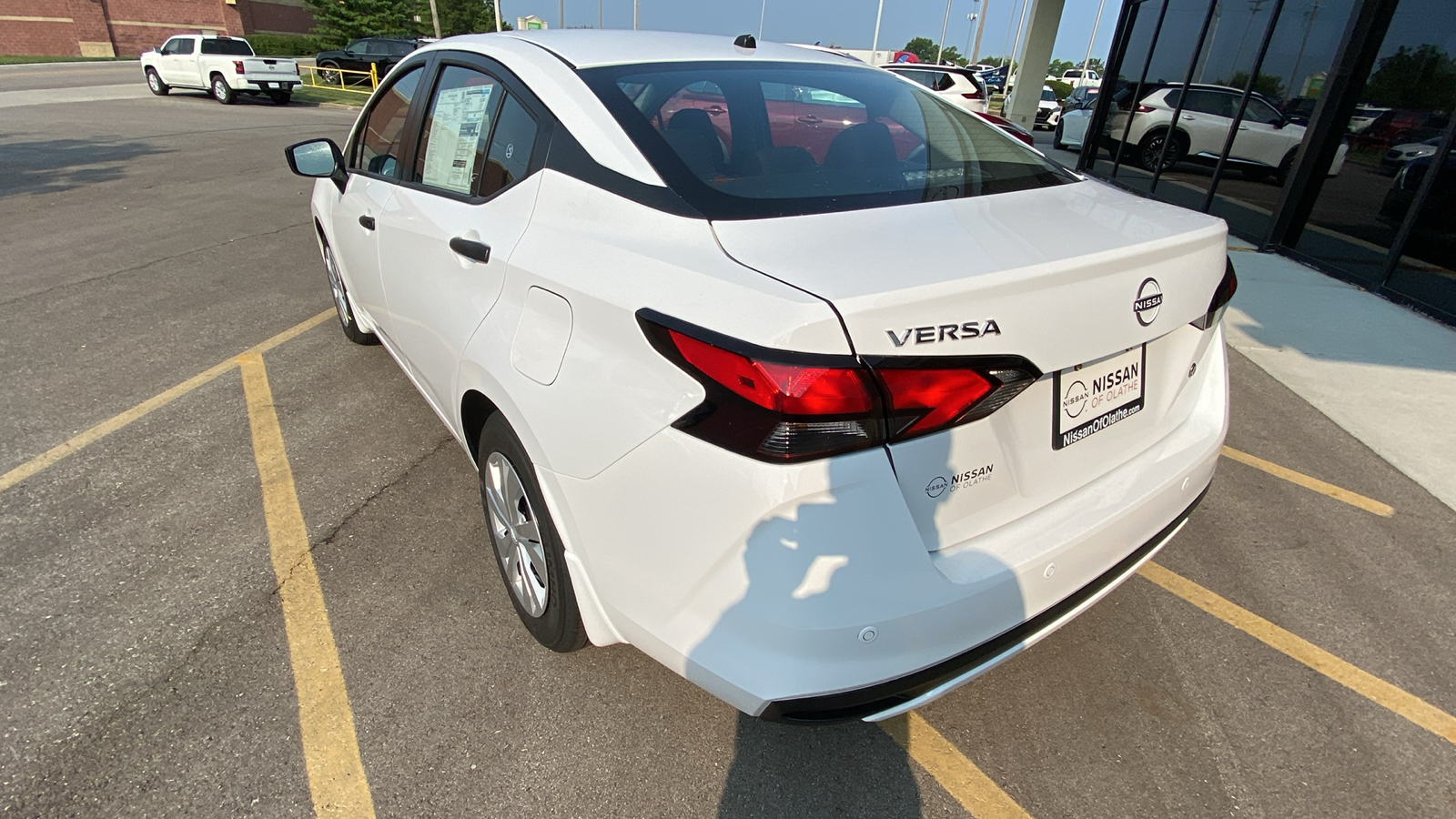 2024 Nissan Versa 1.6 S 8