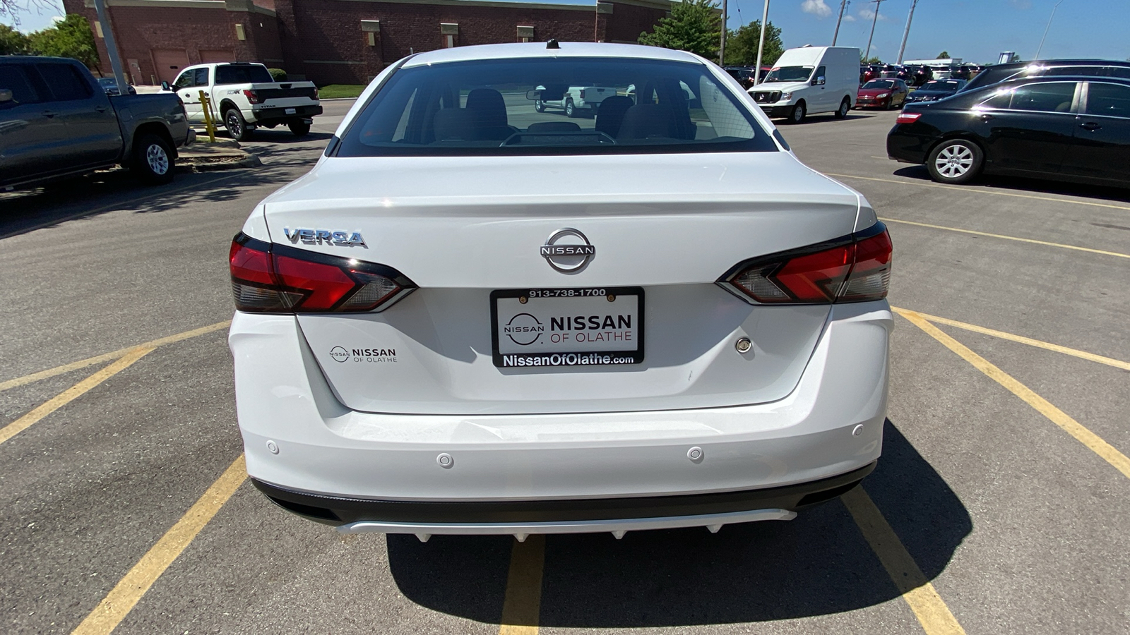 2024 Nissan Versa 1.6 S 7