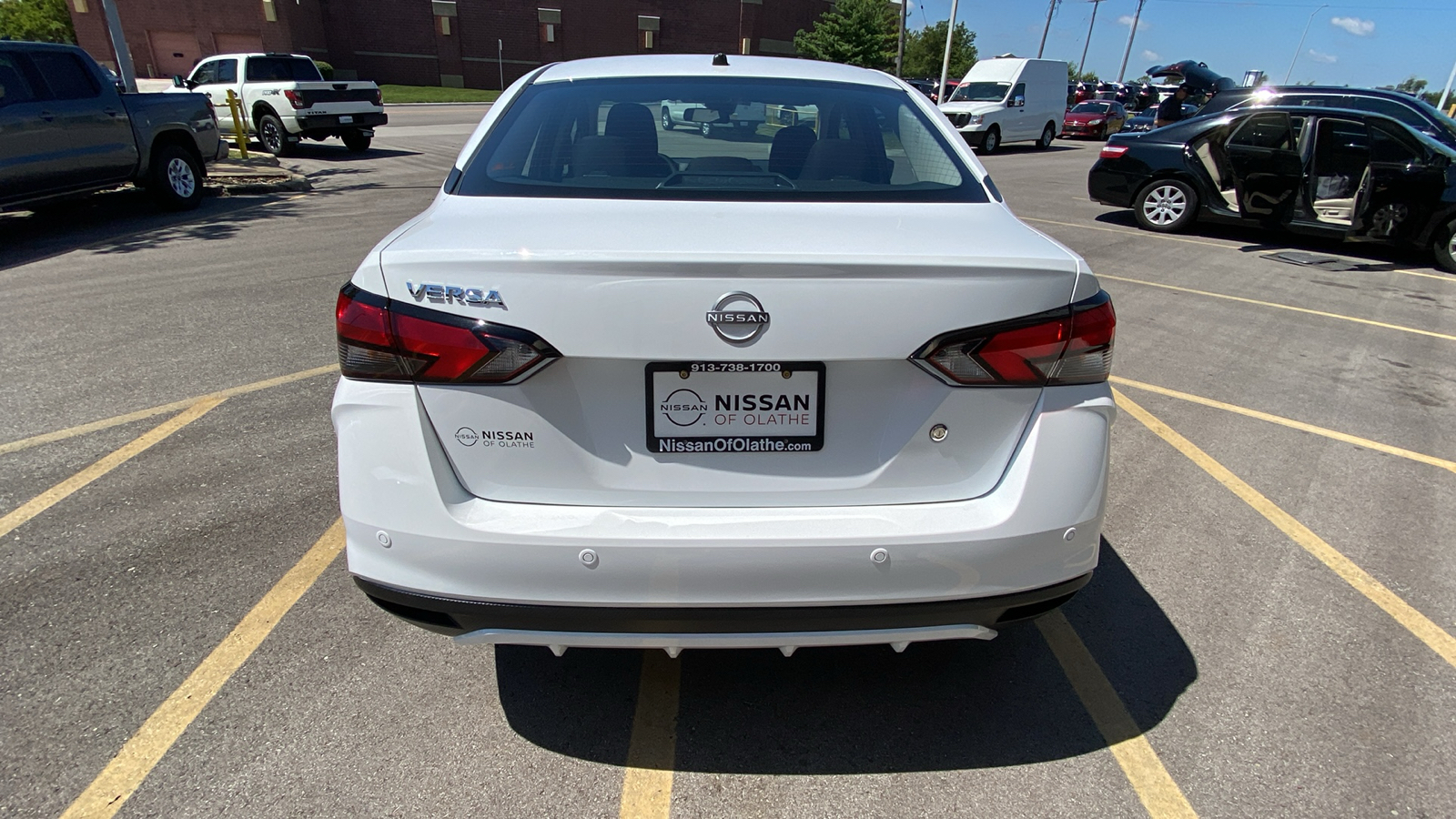 2024 Nissan Versa 1.6 S 7