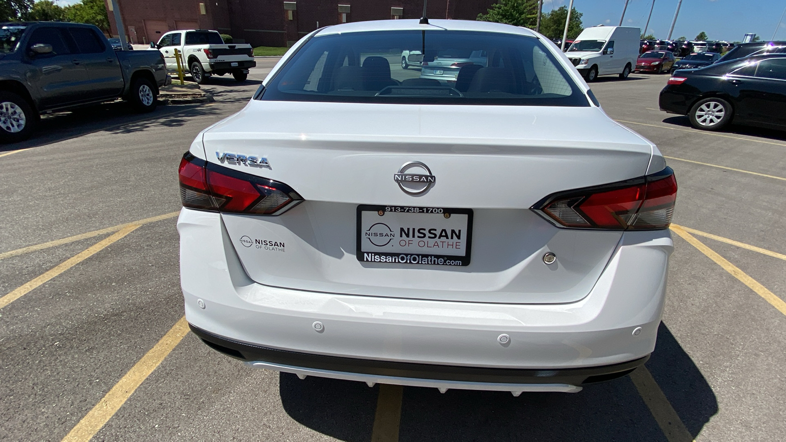 2024 Nissan Versa 1.6 S 7