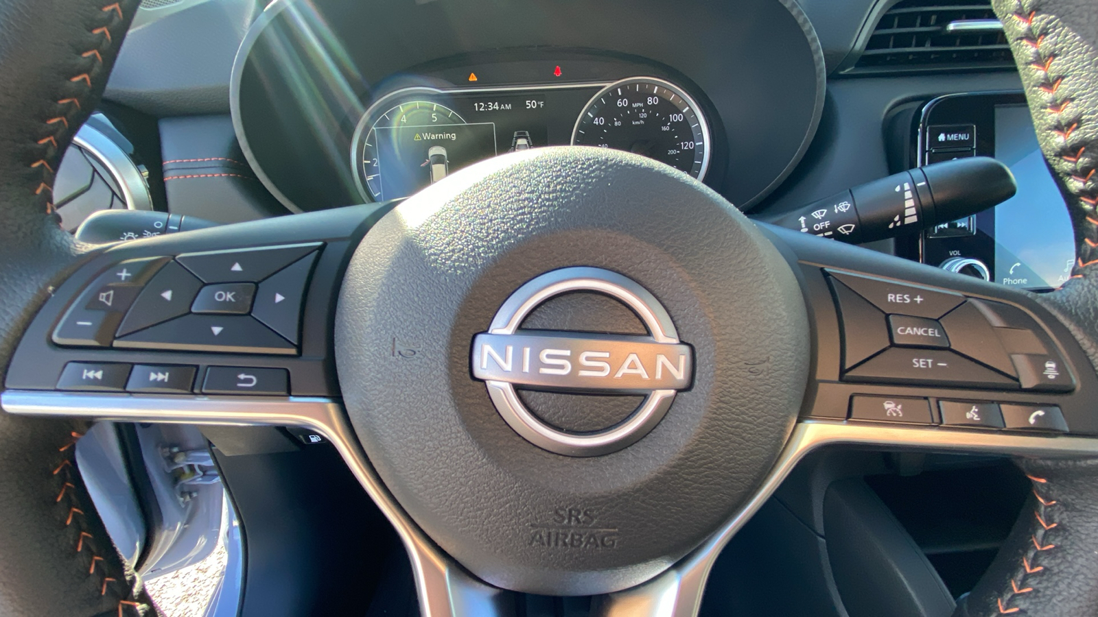 2024 Nissan Versa 1.6 SR 13