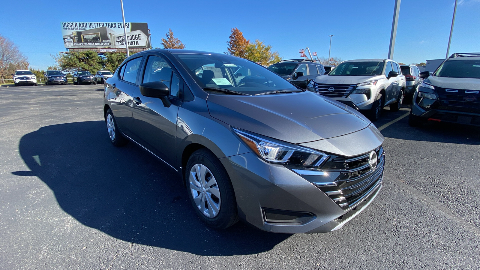 2024 Nissan Versa 1.6 S 3