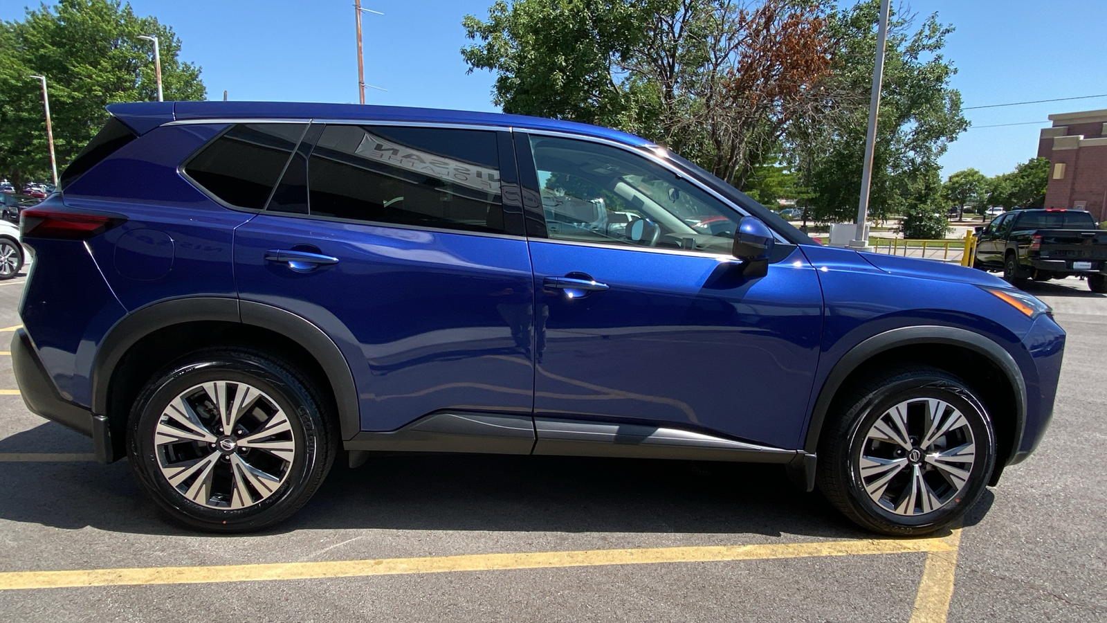 2021 Nissan Rogue SV 5