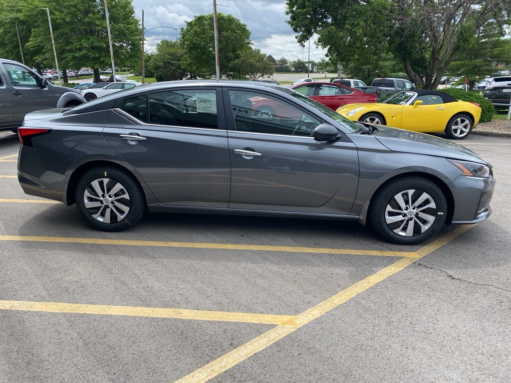 2024 Nissan Altima 2.5 S 8