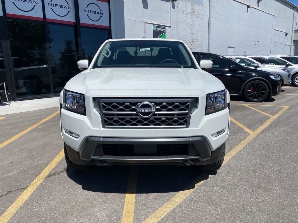 2024 Nissan Frontier SV 3