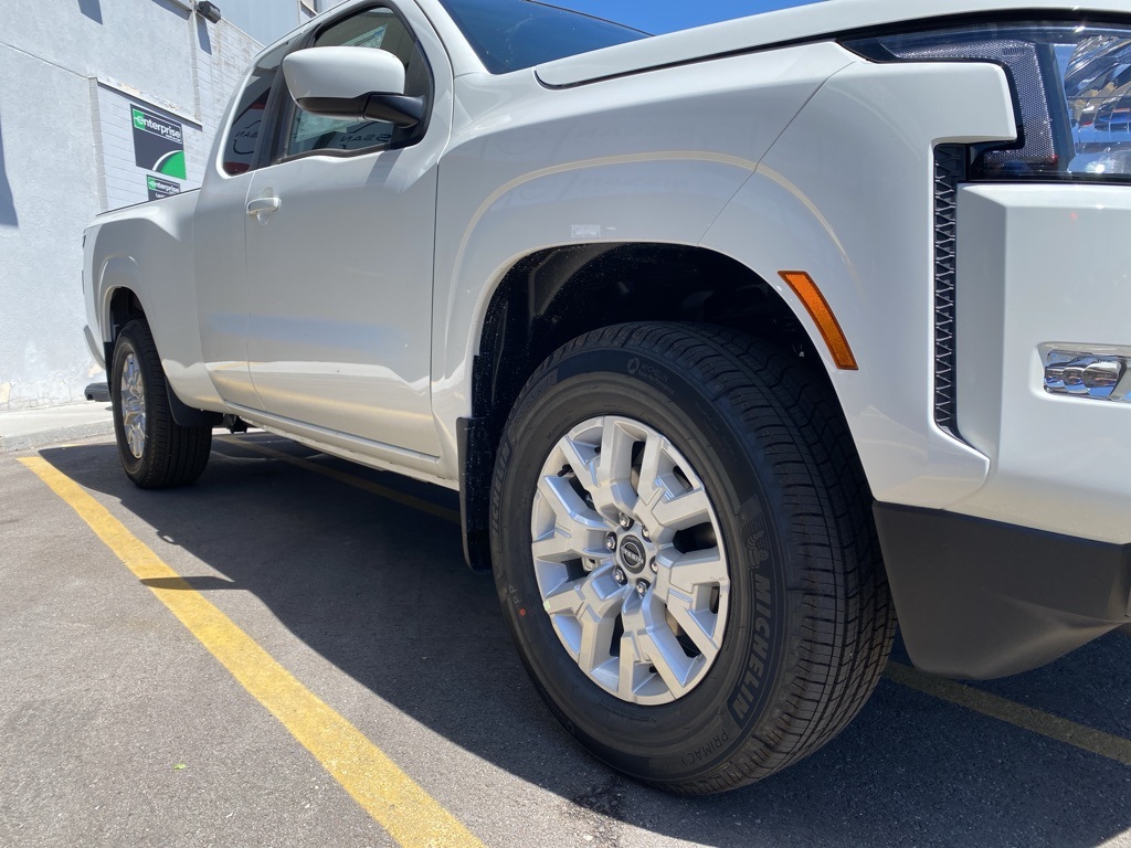 2024 Nissan Frontier SV 7