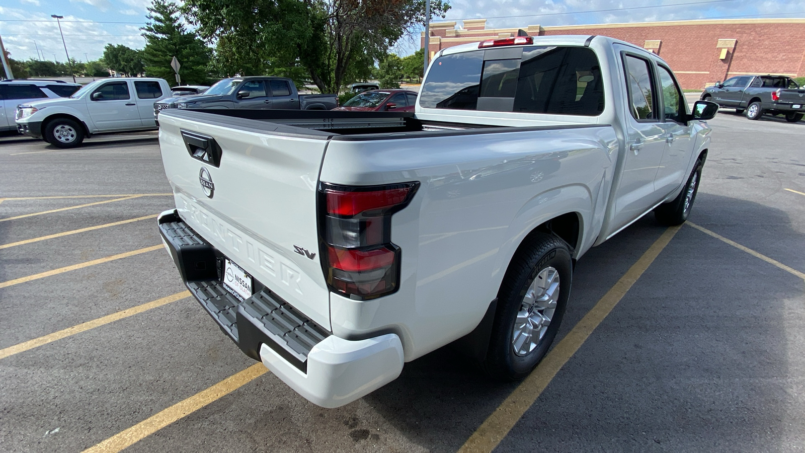 2024 Nissan Frontier SV 7