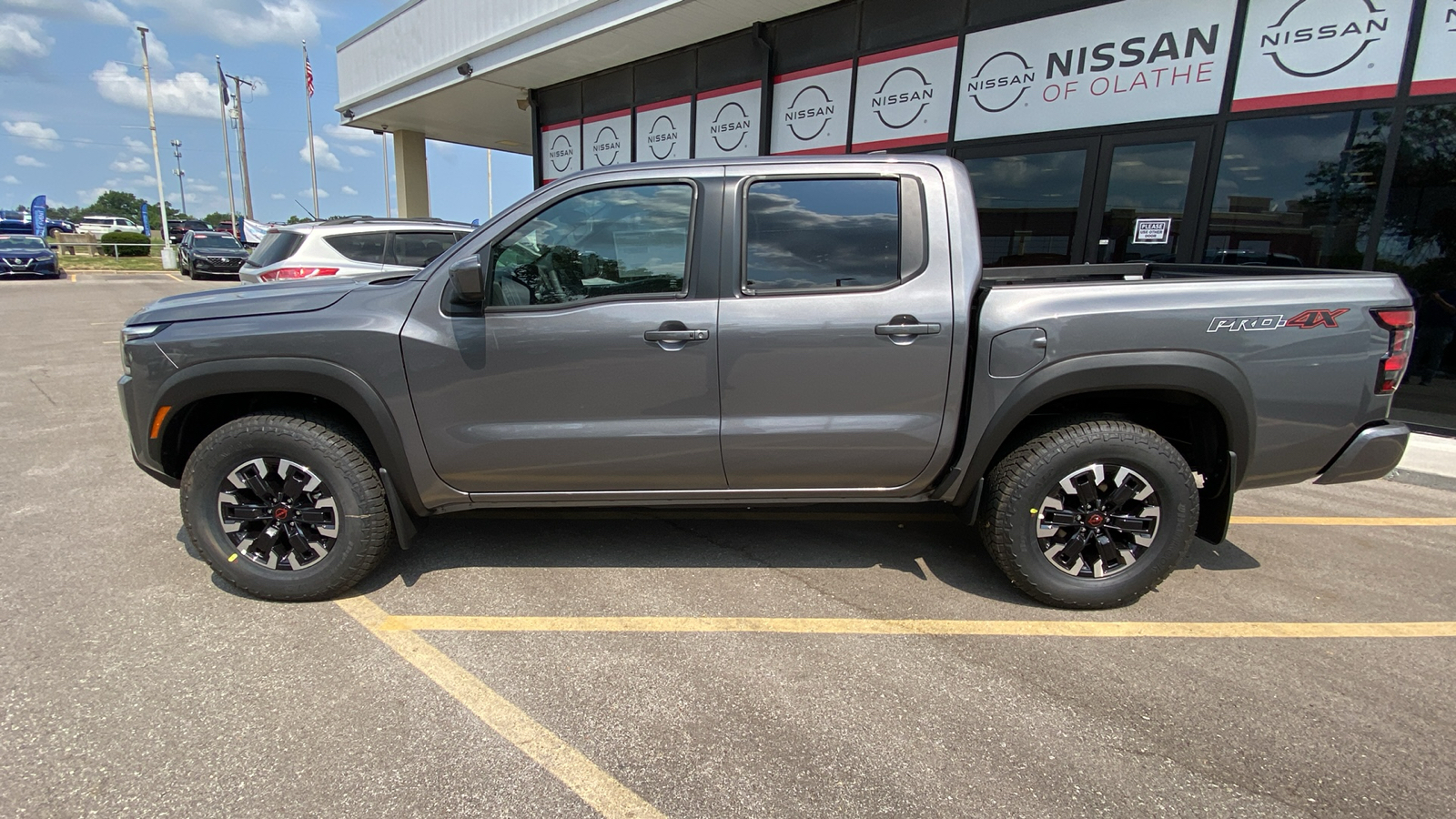 2024 Nissan Frontier PRO-4X 10