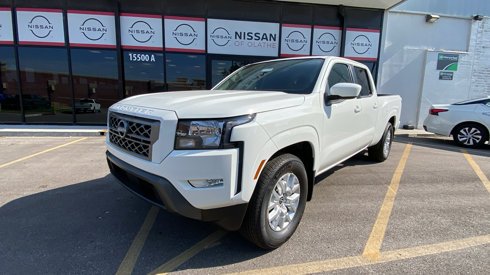 2024 Nissan Frontier SV 2