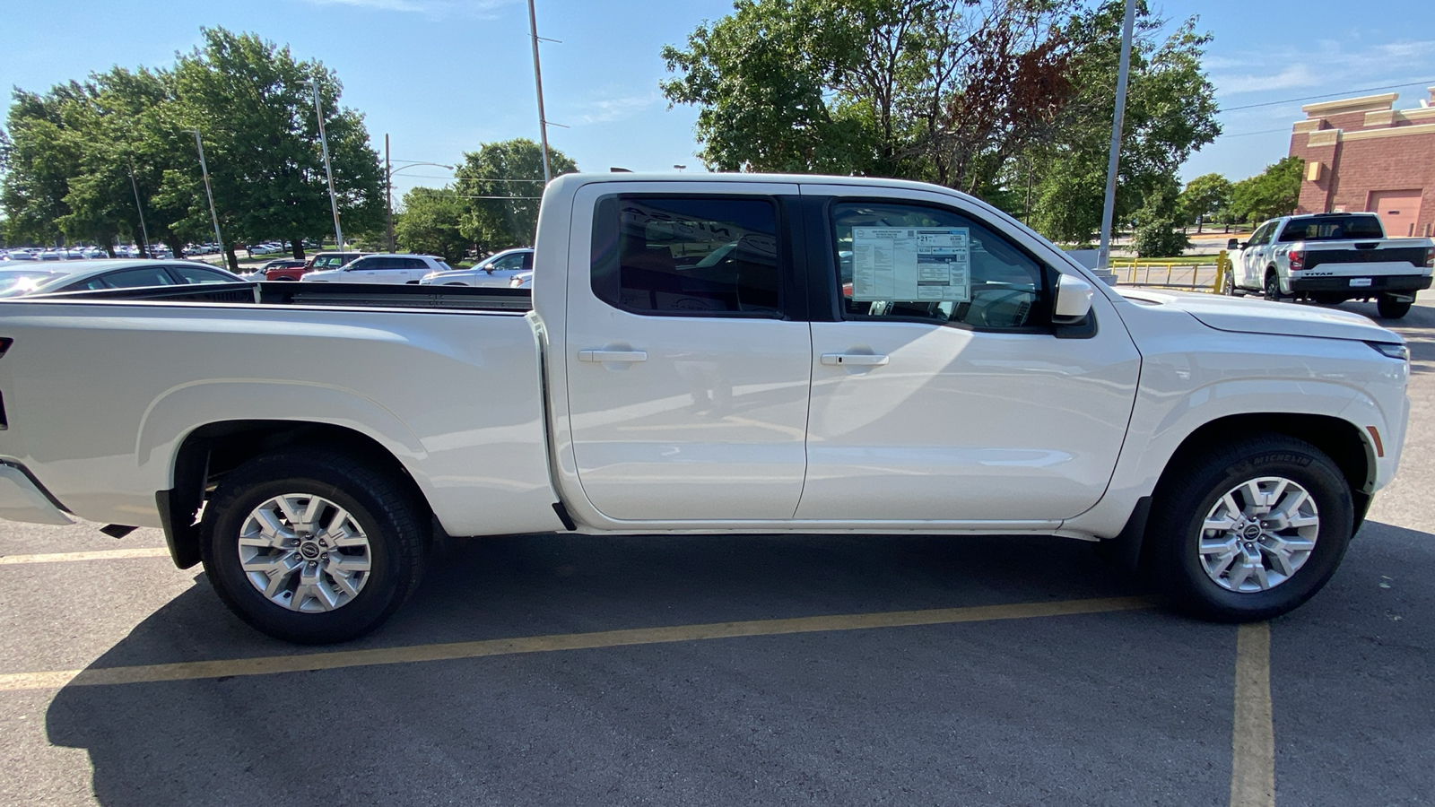 2024 Nissan Frontier SV 5