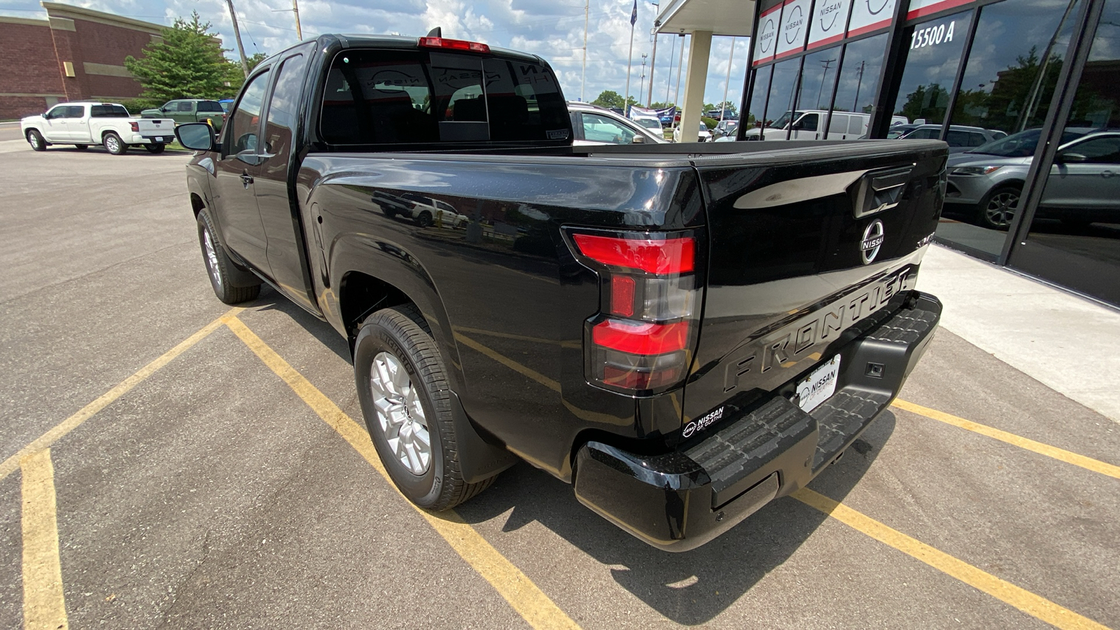 2024 Nissan Frontier SV 9