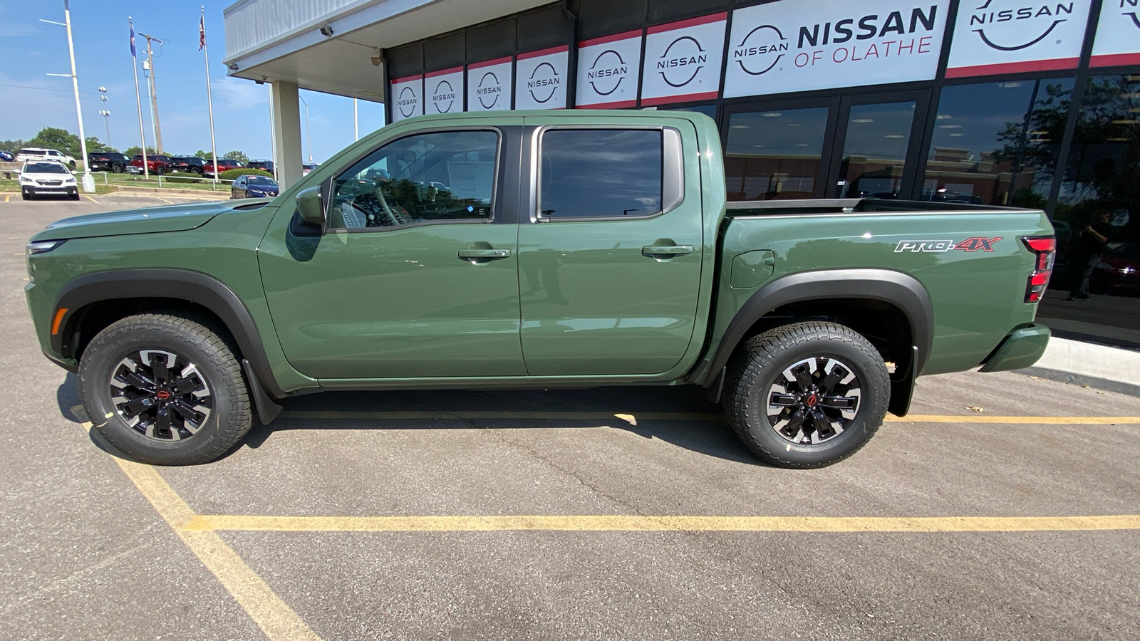 2024 Nissan Frontier PRO-4X 9