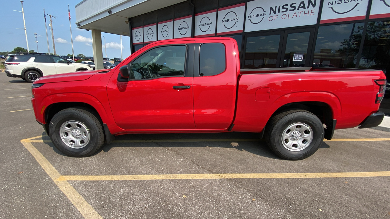 2024 Nissan Frontier S 9